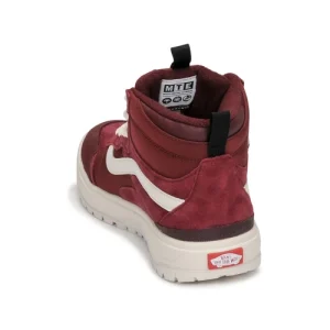 Vans – ULTRA RANGE EXO à prix promos 16